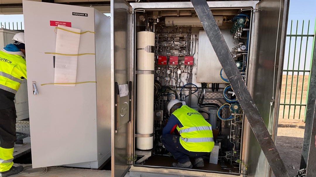 PLC control system commissioning for manufacturing facility